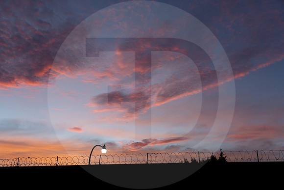 10 Amanecer 7 Julio 2021 - Detrás de las rejas por Fabriccio Díaz