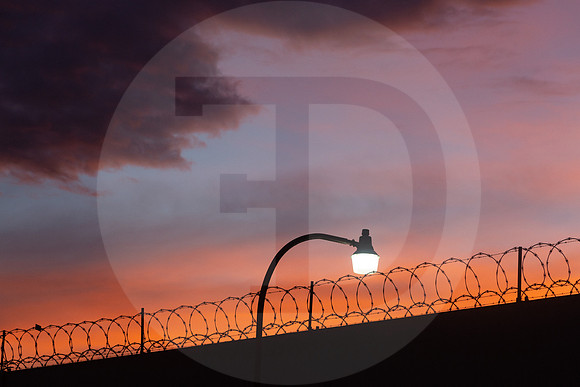 02 Amanecer 7 Julio 2021 - Detrás de las rejas por Fabriccio Díaz