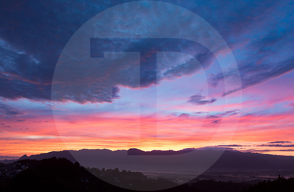 18 Amanecer 7 Julio 2021 - Detrás de las rejas por Fabriccio Díaz