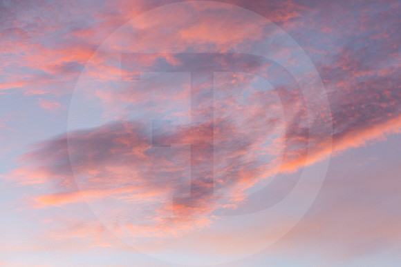 13 Amanecer 7 Julio 2021 - Detrás de las rejas por Fabriccio Díaz
