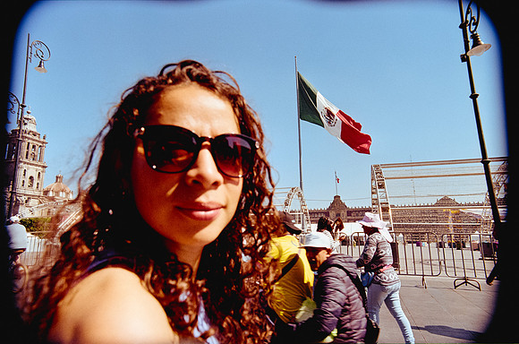 06 Elliot Morales - Kodak Gold 200 por Arca Film Lab (Diciembre 2024) - Rollo 0555