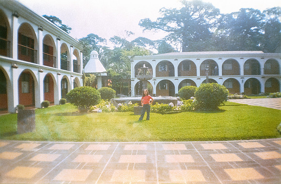 17 Krista Ramírez - Konica Centuria 100 por Arca Film Lab (Abril 2025) - Rollo 0966