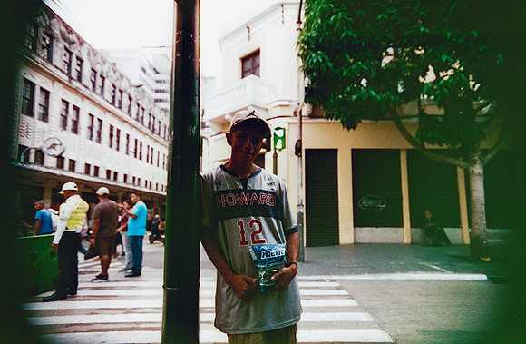 32 Elliot Morales - Harman Phoenix 200 por Arca Film Lab (Junio 2025) - Rollo 1108