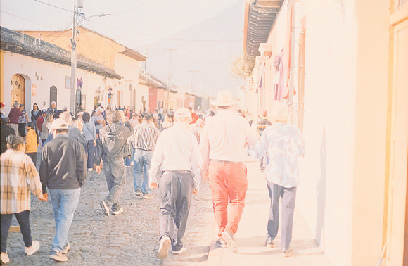 20 Javier Anleu - Fujifilm 400 por Arca Film Lab (Mayo 2025) - Rollo 0993