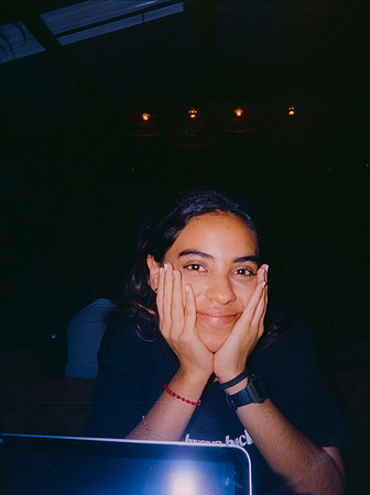 08 Isabella Ortíz - Reflx Lab 200T por Arca Film Lab (Mayo 2025) - Rollo 1054