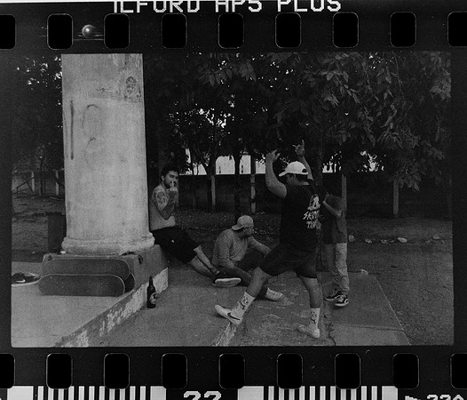 24 Carlos León - Ilford HP5 Plus 400 por Arca Film Lab (Abril 2024)