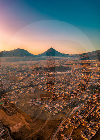 01 AMANECER QUETZALTENANGO - Febrero 2020 por Fabriccio Díaz