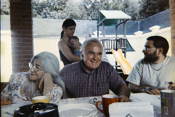 16 Ernestina - Retocolor Glow 400 por Arca Film Lab (Abril 2024)