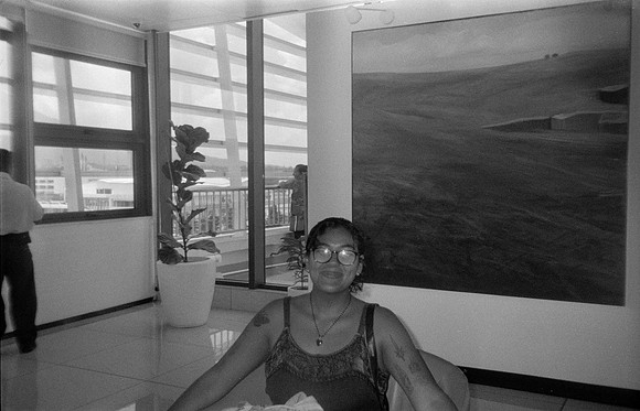 16 Adriana Ruano - Ilford HP5+ 400 por Arca Film Lab (Noviembre 2024) - Rollo 0488
