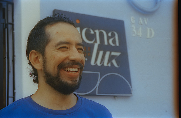 03 Jorge Mena - Reflx Lab 200T por Arca Film Lab (Abril 2024)
