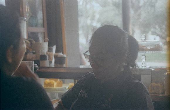 07 Jorge Mena - Fujifilm 200 por Arca Film Lab (Abril 2024)