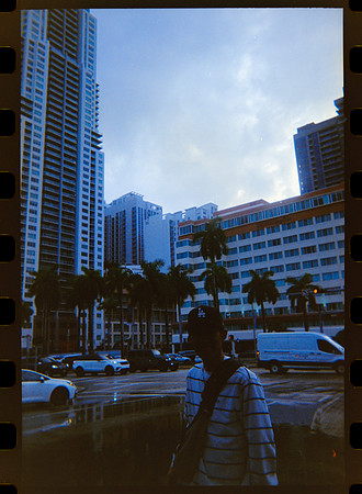 07 Carlos León - Fujifilm 400 #2 por Arca Film Lab (Abril 2024)