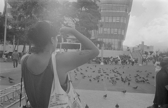 13 Adriana Ruano - Ilford HP5+ 400 por Arca Film Lab (Noviembre 2024) - Rollo 0488