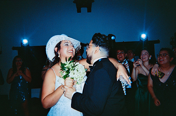 01 Valeria Sierra - Fujifilm 400 por Arca Film Lab (Enero 2025) - Rollo 0653