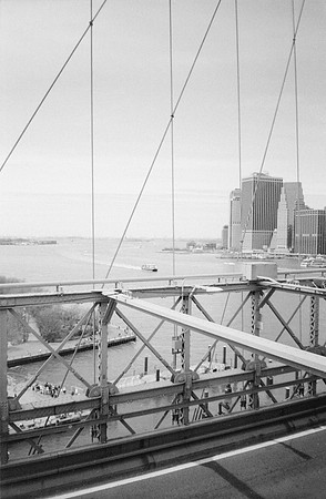 23 Desirée Argueta - Fujifilm Acros 100 por Arca Film Lab (Enero 2025) - Rollo 0571