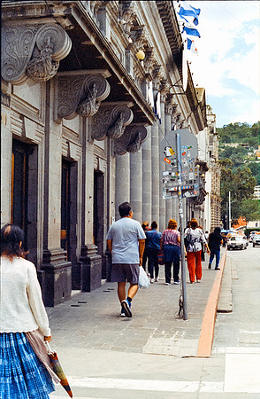 24 Karen Orellana - Kodak Ultramax 400 por Arca Film Lab (Julio 2024) - Rollo 0181