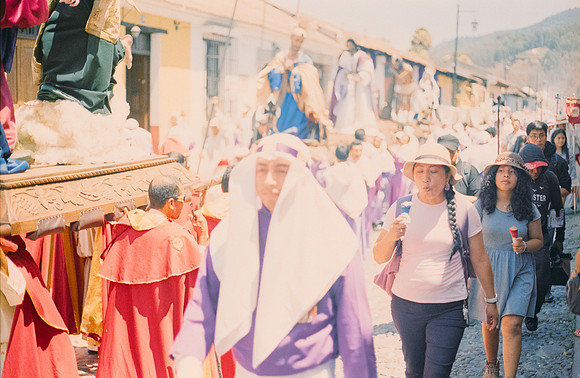 30 Javier Anleu - Fujifilm 400 por Arca Film Lab (Mayo 2025) - Rollo 0993