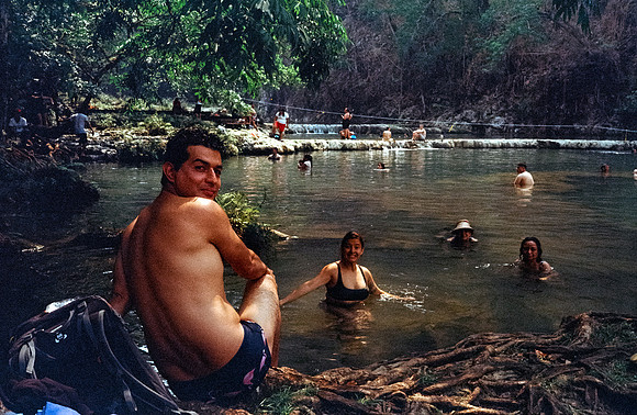 21 Rodrigo Lorenz - Kodak Gold 200 por Arca Film Lab (Julio 2024) - Rollo 0142