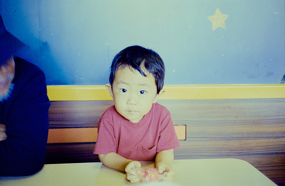 18 Mia Yun - Lomography 400 por Arca Film Lab (Enero 2025) - Rollo 0623