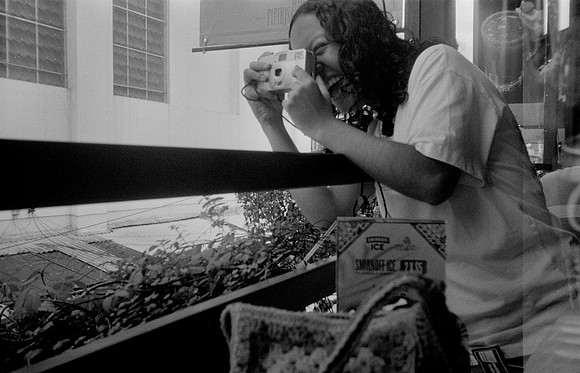 10 Adriana Ruano - Ilford HP5+ 400 por Arca Film Lab (Noviembre 2024) - Rollo 0488
