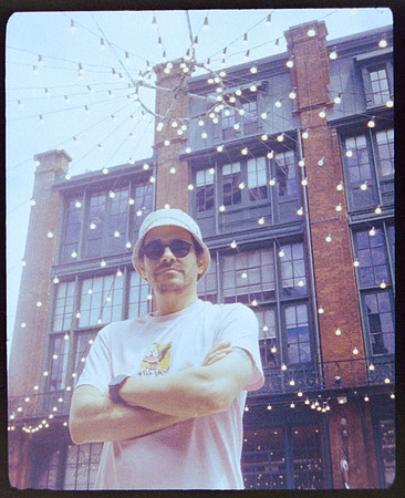47 Juan Pablo Molina - Kodak Gold 200 NIMSLO 3D por Arca Film Lab (Julio 2024) - Rollo 0184