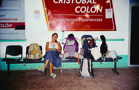32 Carlota Benet - Kodak Ultamax 400 por Arca Film Lab (Enero 2025) - Rollo 0610