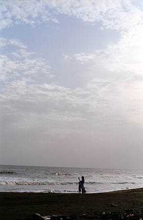 29 Ronald Ottoniel - Cinestill 400D por Arca Film Lab (Septiembre 2024) - Rollo 0325