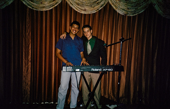 06 Caleb Rodríguez - Kodak Gold 100 por Arca Film Lab (Enero 2025) - Rollo 0577