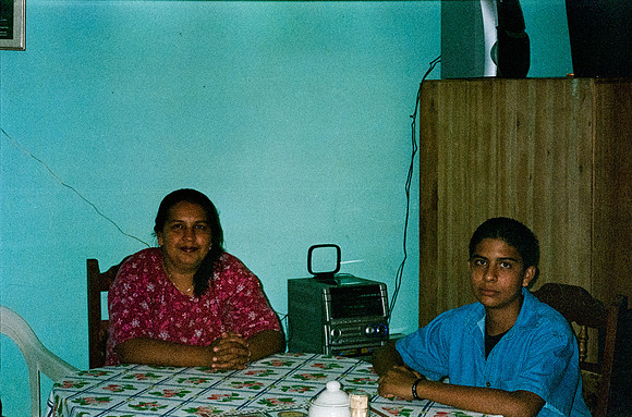 08 Caleb Rodríguez - Kodak Ultra 400 por Arca Film Lab (Enero 2025) - Rollo 0578