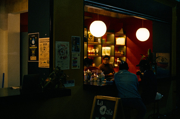 02 Elliot Morales - Kodak Vision 3 500T por Arca Film Lab (Abril 2025) - Rollo 0962