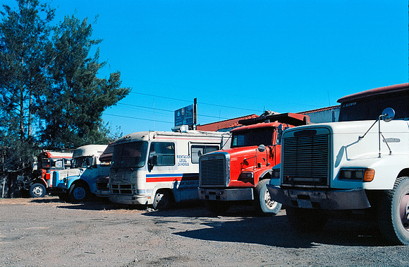 29 Francisco Chang - Kodak Ektar 100 por Arca Film Lab (Junio 2024) - Rollo 0127