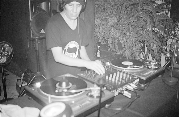 05 Tato Pernillo Ilford XP2 400 - Arca Film Lab (Junio 2025) por - Rollo 1151