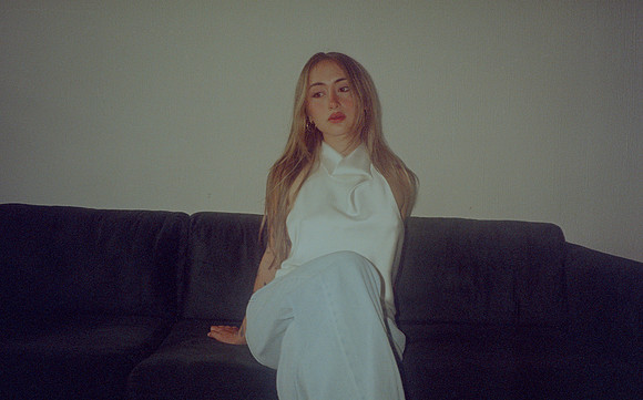 01 Vivian Kotouch - Lomography 400 por Arca Film Lab (Octubre 2024) - Rollo 0417