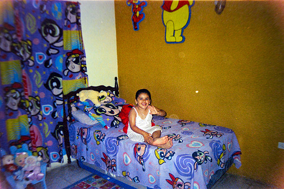 26 Mercedes Pérez - Konica Centuria Super 400 por Arca Film Lab (Junio 2024) - Rollo 0107