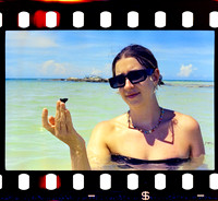 08 Yasemin Tocpan - Cyberpunk 640T por Arca Film Lab (Octubre 2024) - Rollo 0394
