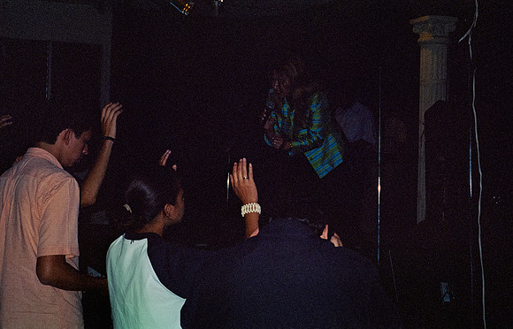 10 Caleb Rodríguez - Kodak Ultra 400 por Arca Film Lab (Enero 2025) - Rollo 0576