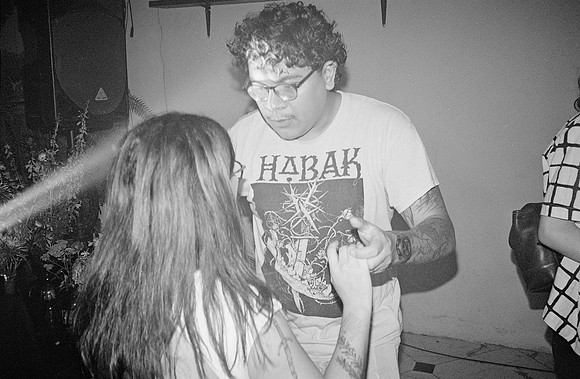 15 Tato Pernillo Ilford XP2 400 - Arca Film Lab (Junio 2025) por - Rollo 1151