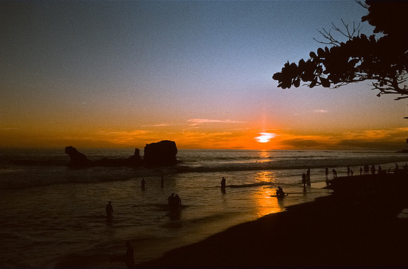 34 Eduardo Chávez - Kodak Ektachrome 100 por Arca Film Lab (Febrero 2025) - Rollo 0694