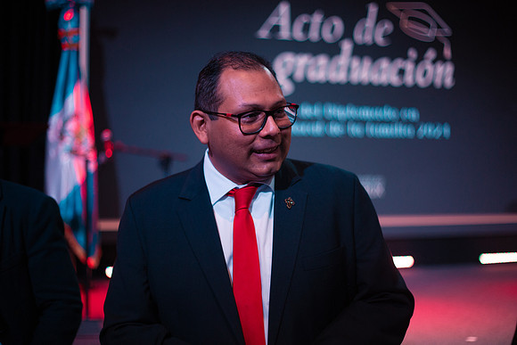 22 Graduación Diplomado Pastoral de la Familia iCrux 2024 por Fabriccio Díaz y Lucía Ramírez (Diciembre 2024)