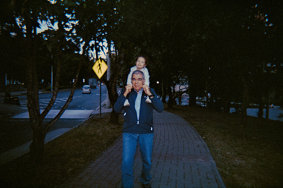 16 Sarah Chinchilla - Kodak Gold 200 por Arca Film Lab (Enero 2025) - Rollo 0648