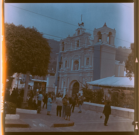 01 Ronald Ottoniel - Kodak Ektachrome 100 por Arca Film Lab (Abril 2025) - Rollo 0870