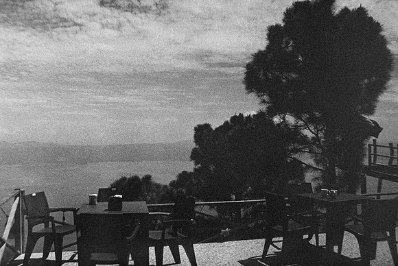 05 Carlos Castro - Ilford HP5+ 400 por Arca Film Lab (Septiembre 2024) - Rollo 0345