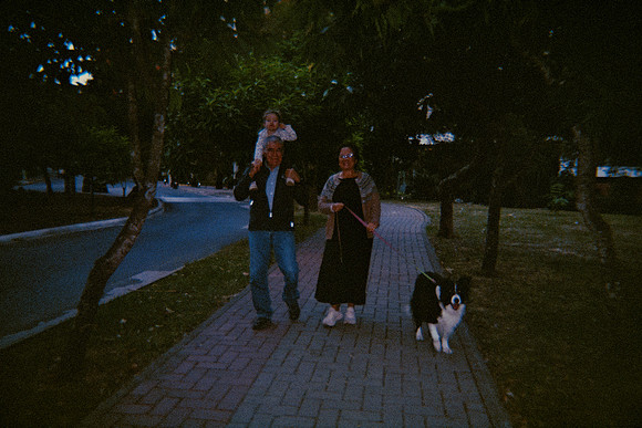 17 Sarah Chinchilla - Kodak Gold 200 por Arca Film Lab (Enero 2025) - Rollo 0648