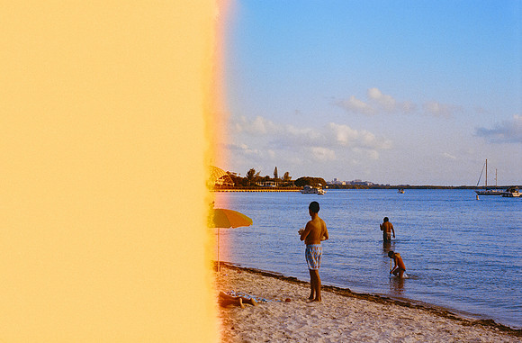 01 Gerardo Recinos - Kodak Ultramax 400 por Arca Film Lab (Abril 2025) - Rollo 0936
