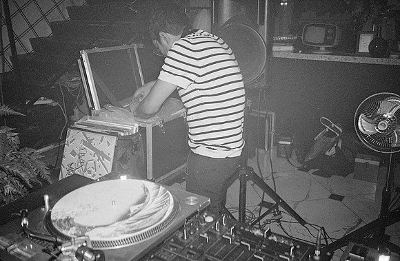13 Tato Pernillo Ilford XP2 400 - Arca Film Lab (Junio 2025) por - Rollo 1151