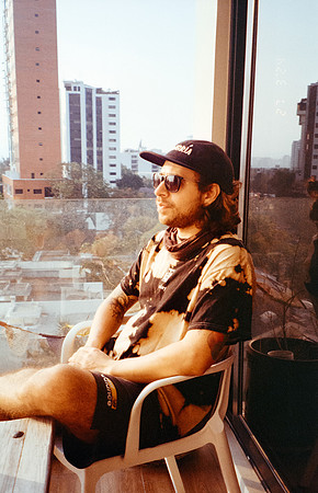 21 Rodrigo Cano- Fujifilm 200 por Arca Film Lab (Septiembre 2024) - Septiembre 2024 - Rollo 0320
