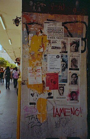 24 Mia Yun - Lomography 400 por Arca Film Lab (Febrero 2025) - Rollo 0740