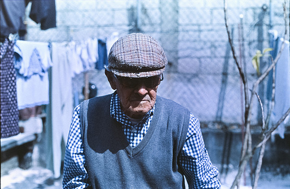 01 Julio Letrán - Fujifilm Provia 100F por Arca Film Lab (Julio 2024) - Rollo 0154