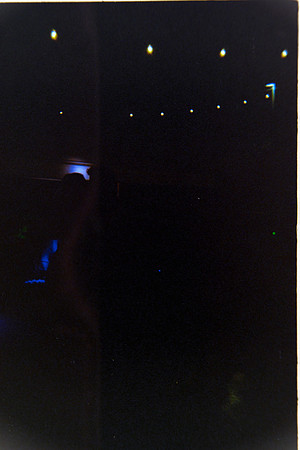 23 Rodrigo Flores - Fujifilm 400 por Arca Film Lab (Junio 2024) - Rollo 0100