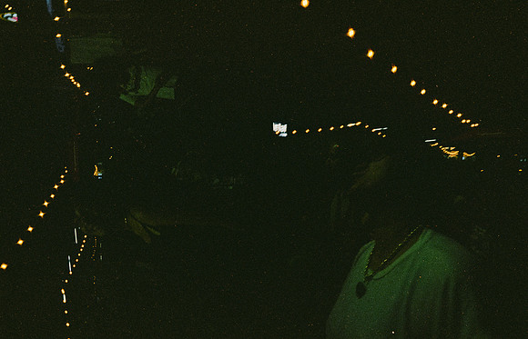 22 Edwin Chang - Cinestill 800T por Arca Film Lab (Diciembre 2024) - Rollo 0516